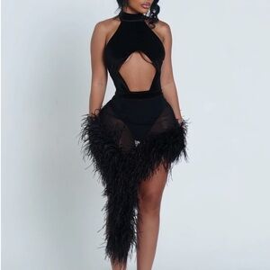 Elegant Black Feathered Evening Dress